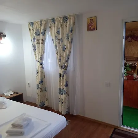 Casa Tulceanu Guest house *